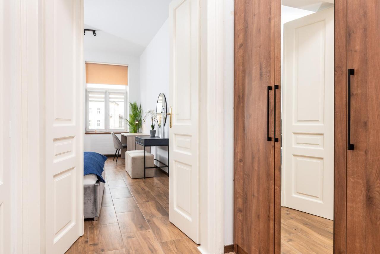 Premium Splendid Old Town Suites - By Upstairs Krakow Bagian luar foto