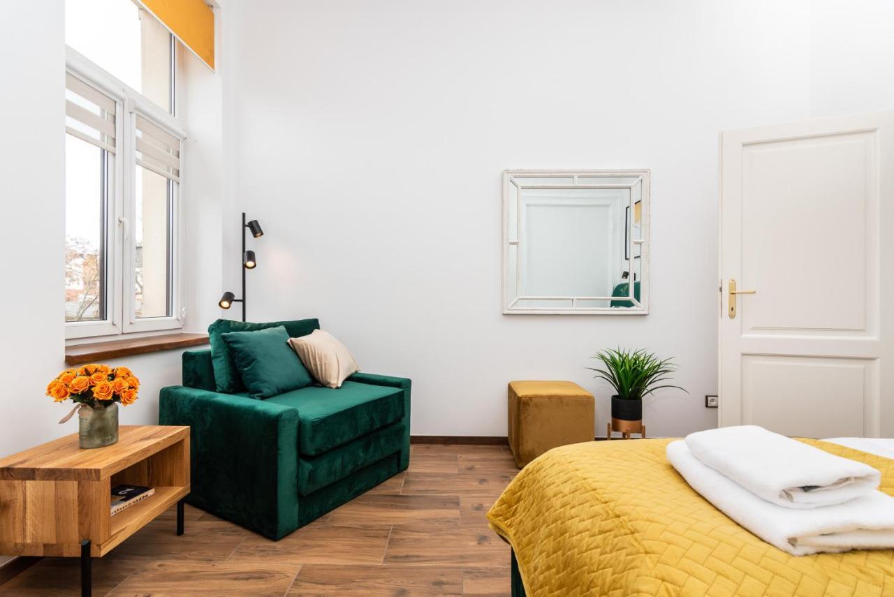 Premium Splendid Old Town Suites - By Upstairs Krakow Bagian luar foto