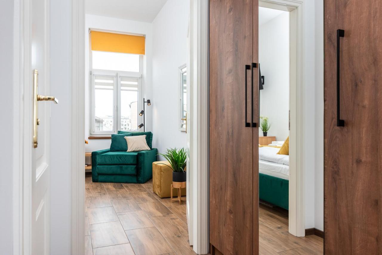 Premium Splendid Old Town Suites - By Upstairs Krakow Bagian luar foto